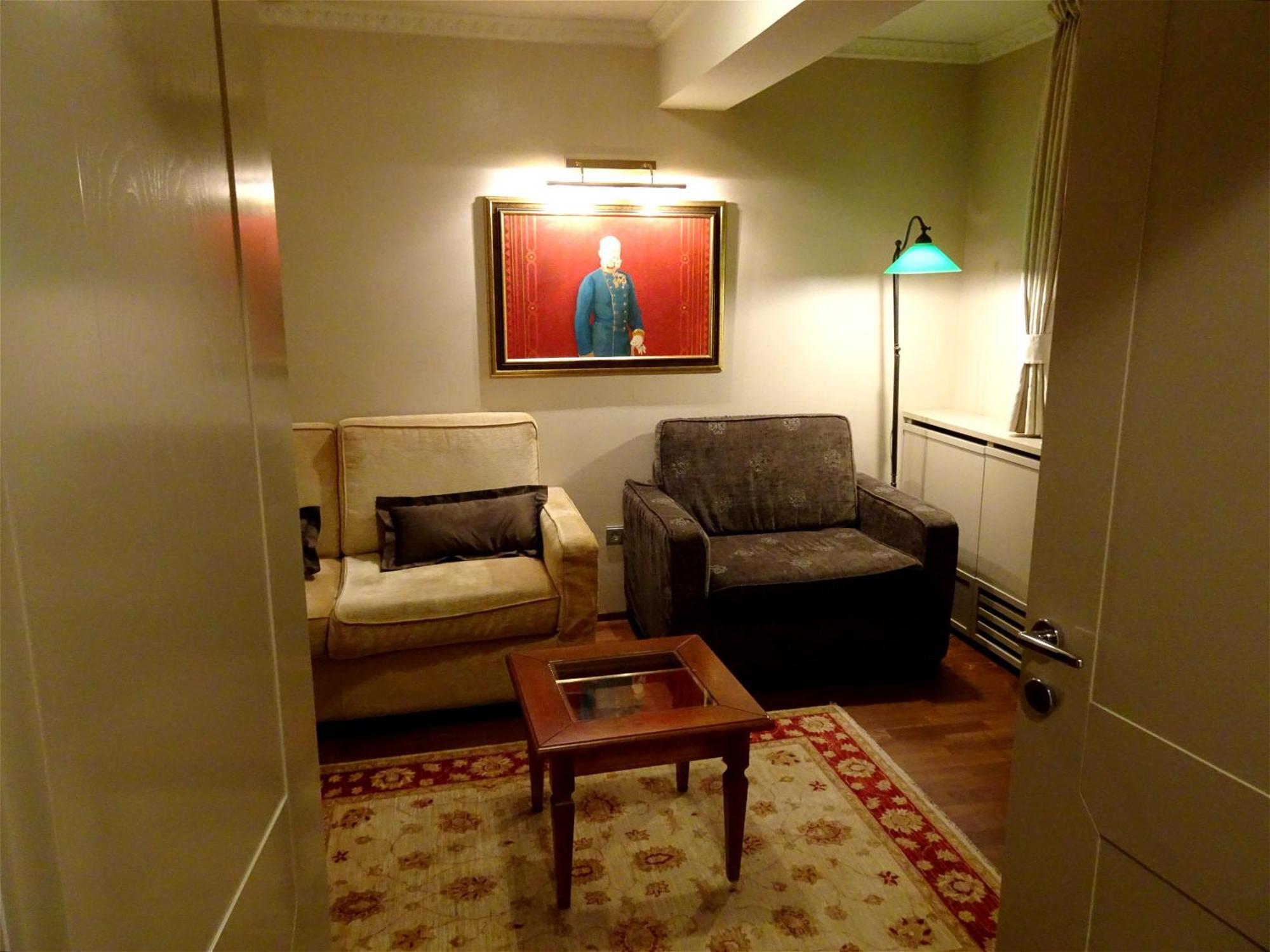 Hotel Mitra, Story Hotels พทุย ภายนอก รูปภาพ