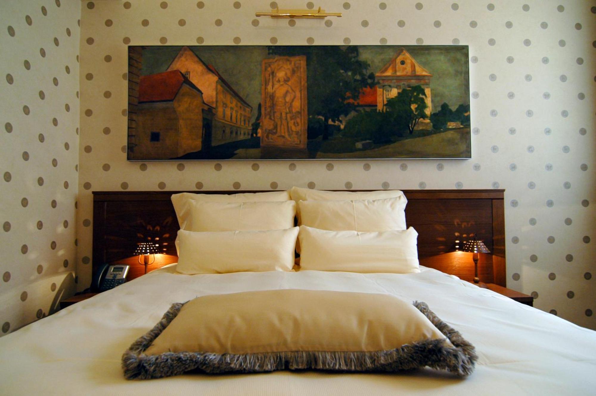 Hotel Mitra, Story Hotels พทุย ภายนอก รูปภาพ