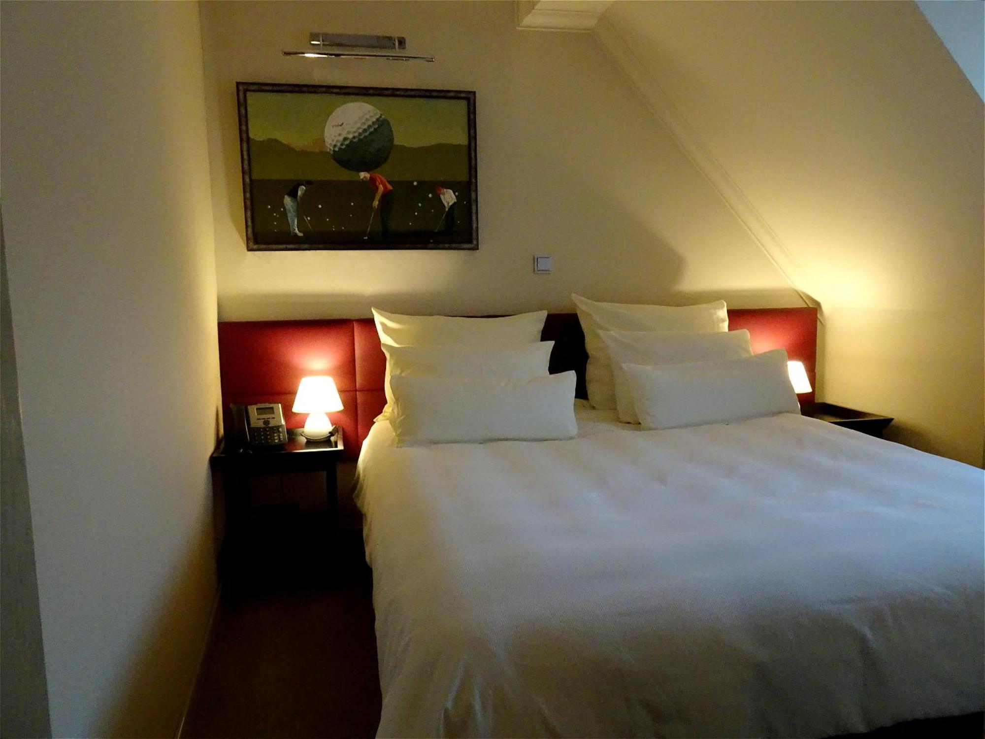 Hotel Mitra, Story Hotels พทุย ภายนอก รูปภาพ
